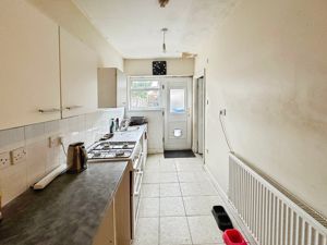 Kitchen- click for photo gallery